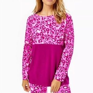 Lilly Pulitzer Luxletic Don’t be a Cheetah Top!  Medium!  EUC!